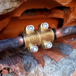 reparacion fuga agua en gijon